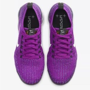 Nike Air VaporMax Flyknit 3 Vivid
Purple